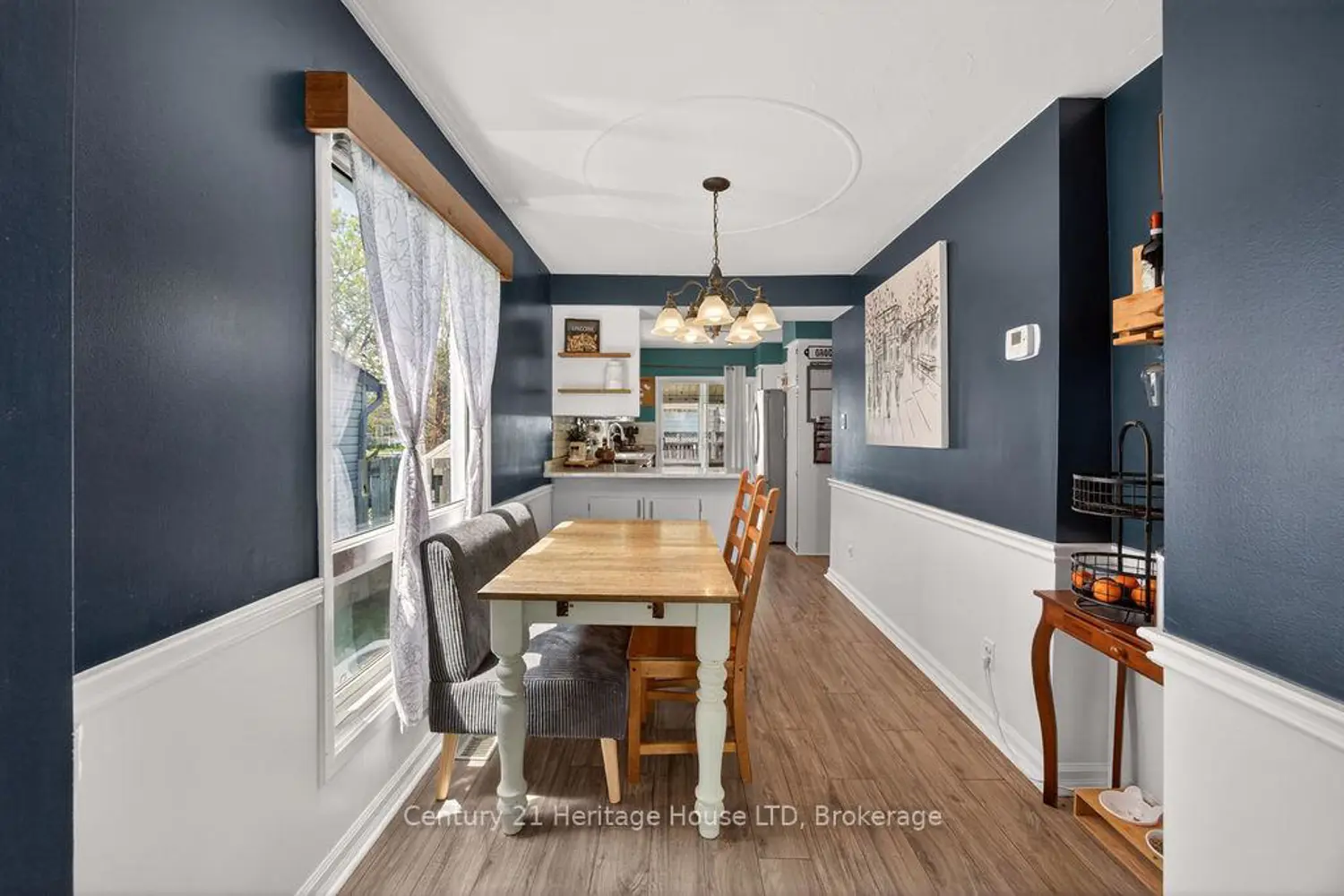 Additional image 10 of 211 Grantham Avenue