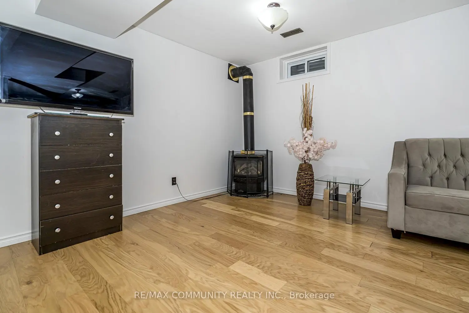 Additional image 16 of 109 Adelaide Avenue
