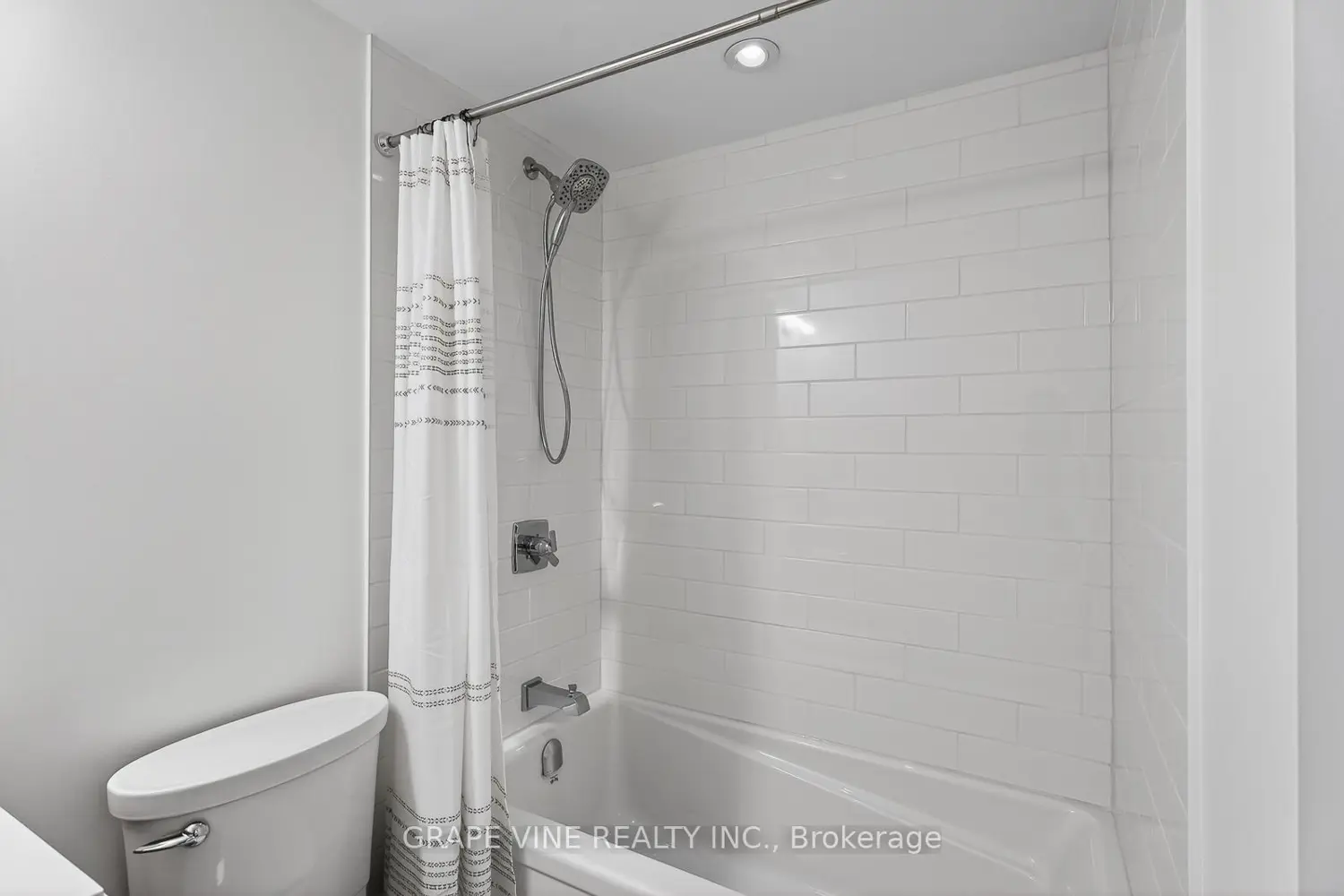Additional image 15 of 730 Holt Crescent