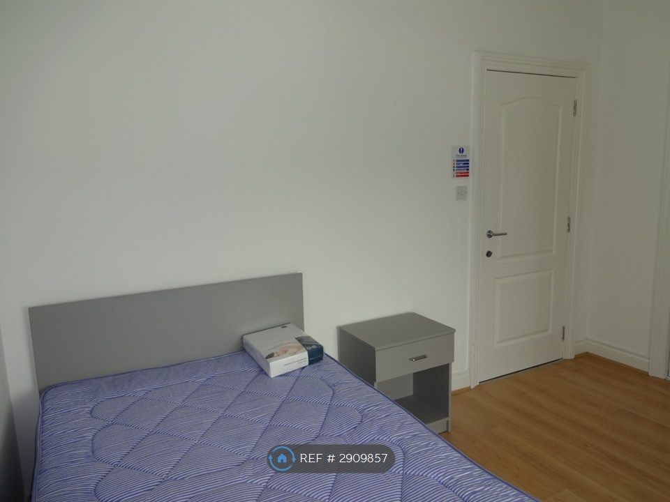 Additional image 22 of 5 bed semi-detached house to rentConstitution Court, Dundee DD3