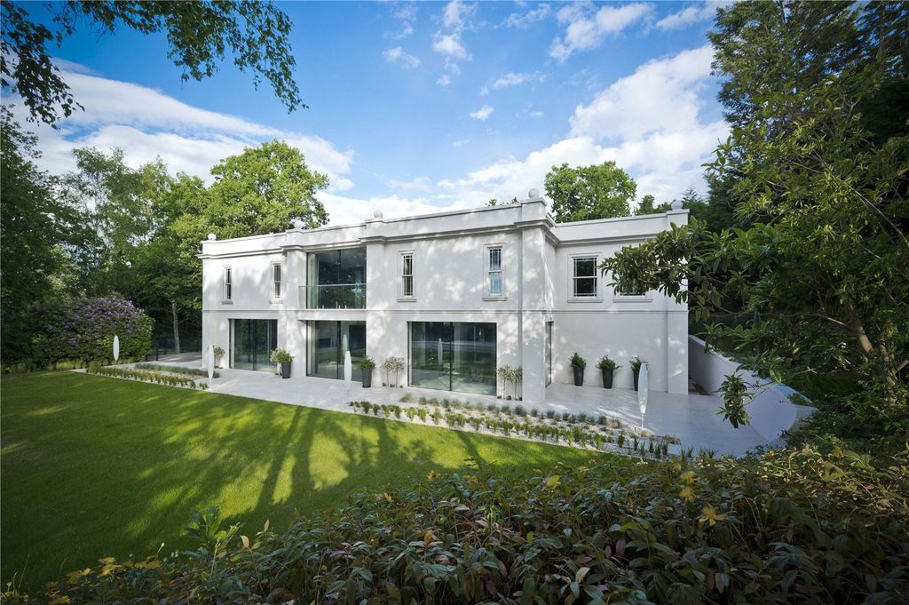 Additional image 15 of 6 bed detached house to rentHorseshoe Ridge, Camp End Road, Weybridge, Surrey KT13