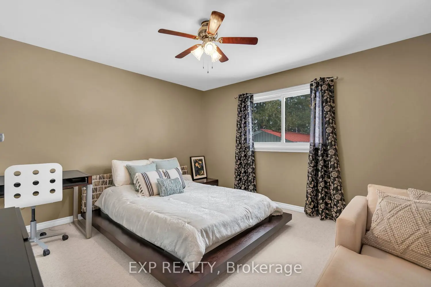 561 Duclos Point Road photo 3