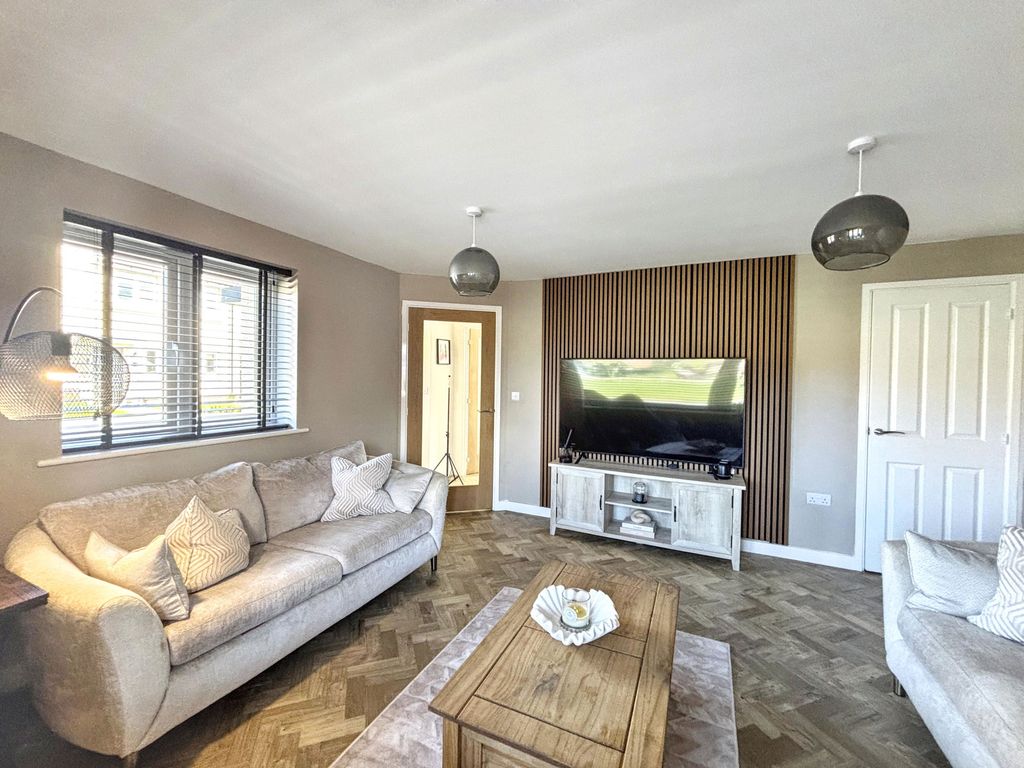 Additional image 10 of 3 bed detached house to rentDaffodil Gardens, Cramlington NE23