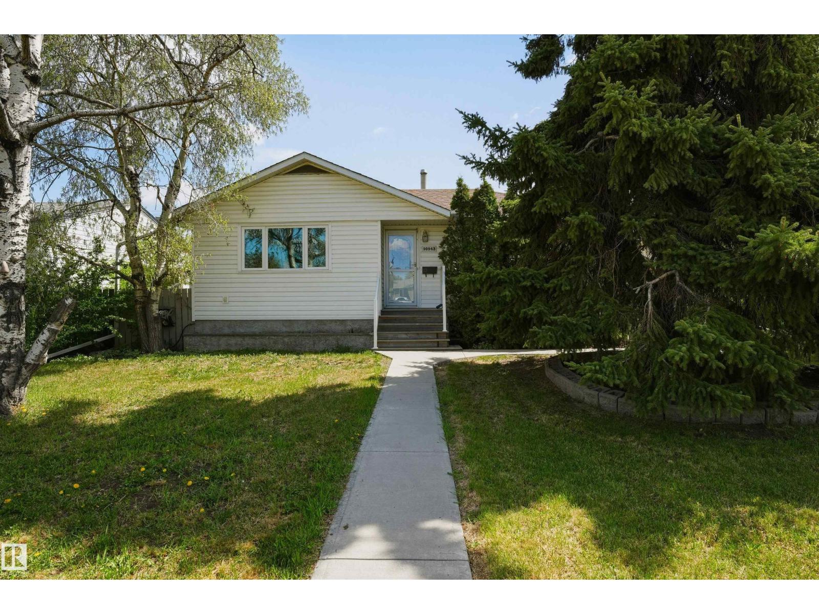 10943 149 Street NW, Edmonton, AB, T5P1M7