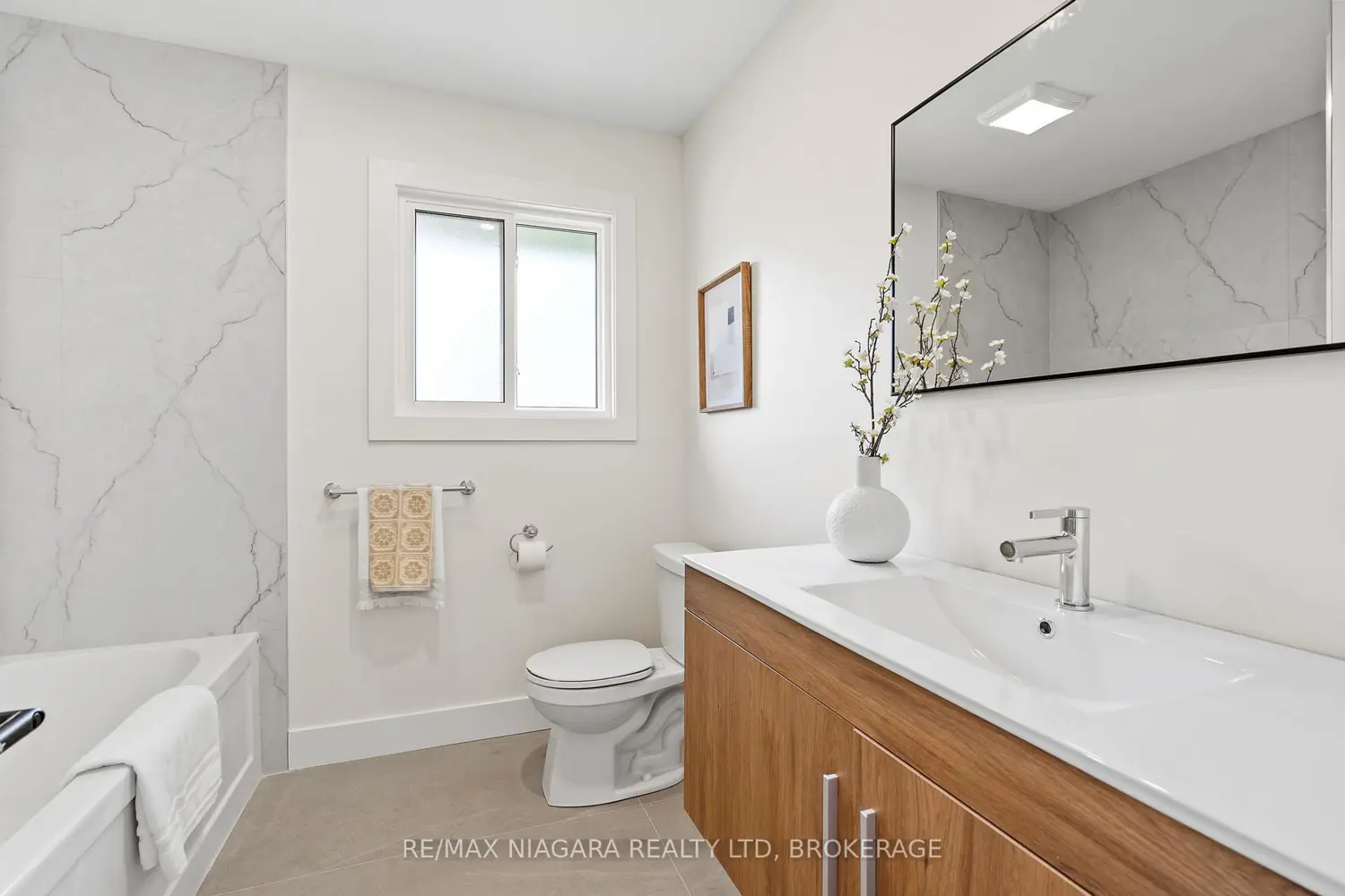 Additional image 7 of 3555 Gainsborough Avenue