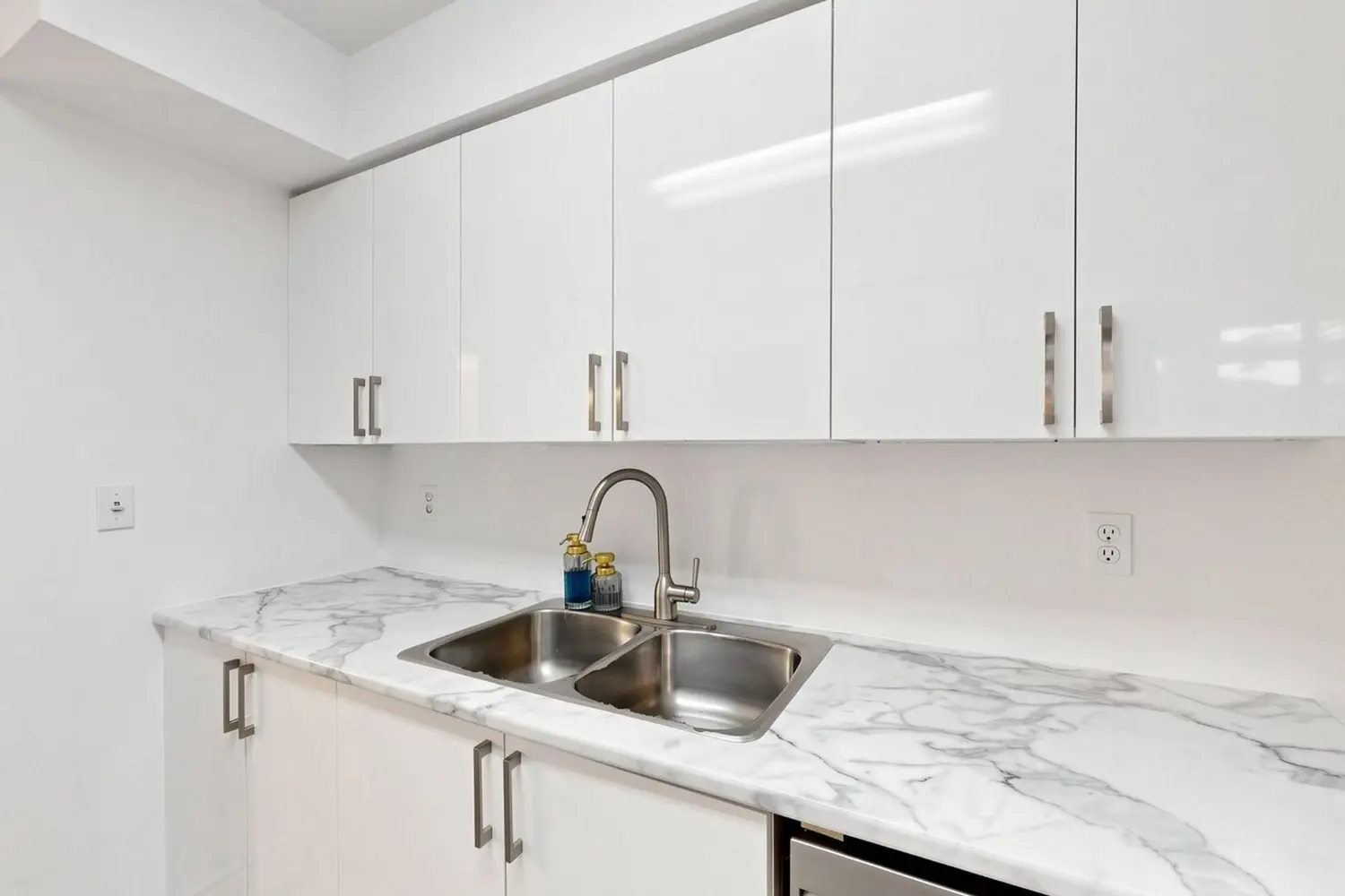 Additional image 4 of 3 Ellesmere Street 106