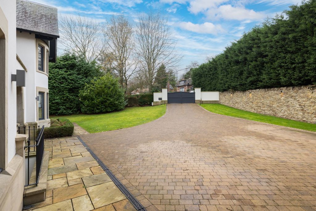 Additional image 21 of 6 bed detached house for saleSquirrels Chase, Prestbury, Macclesfield SK10