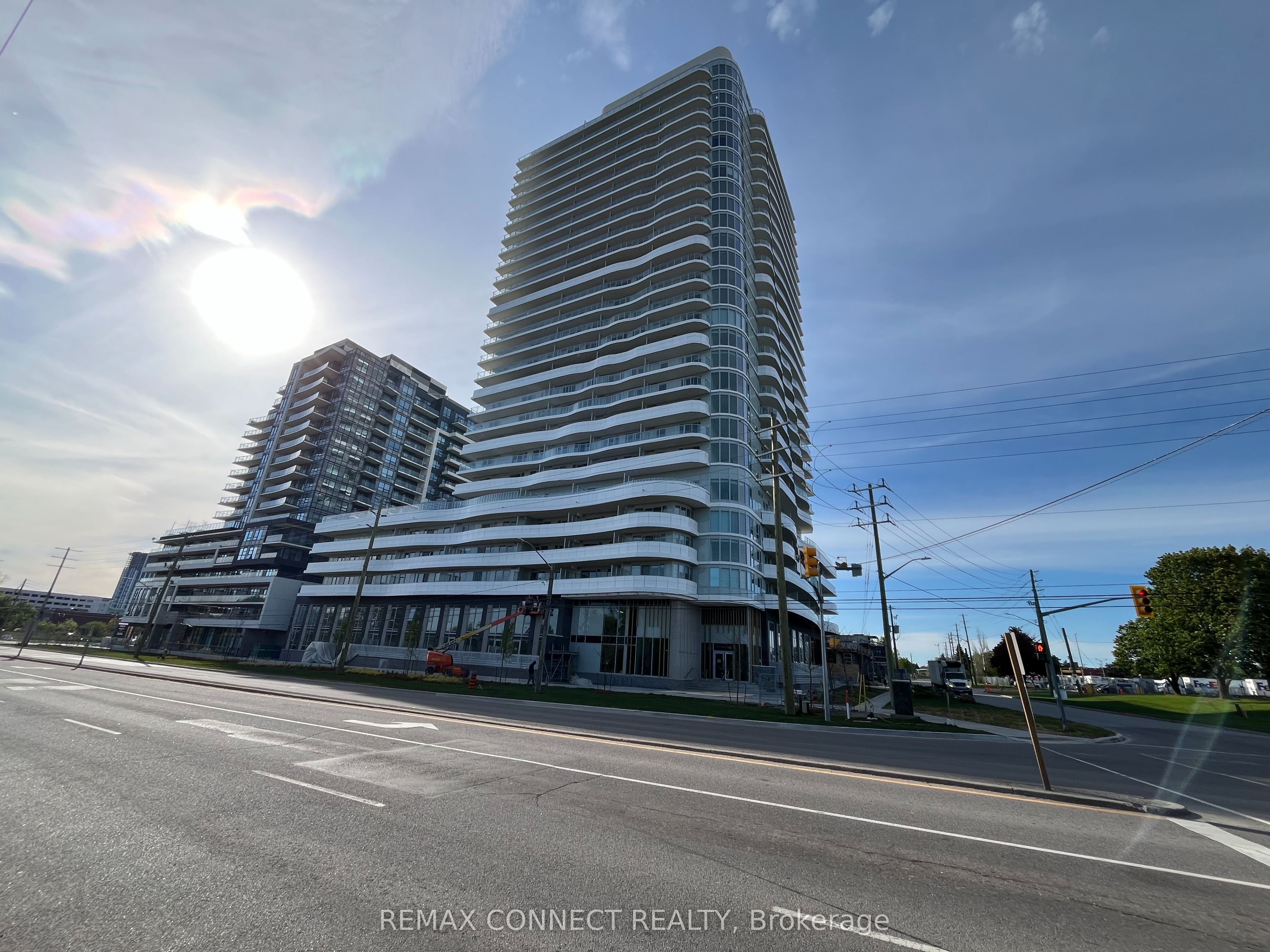 2501-1010 Sandy Beach Road, Pickering, ON, L1W 3V9