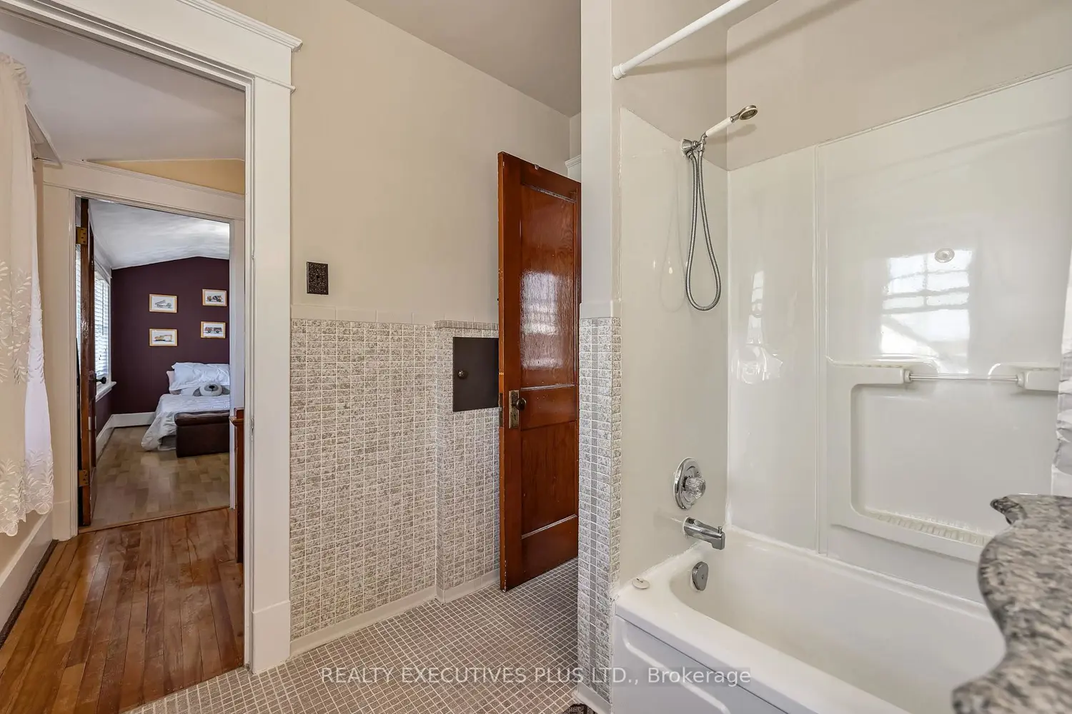 Additional image 13 of 605 Water Street