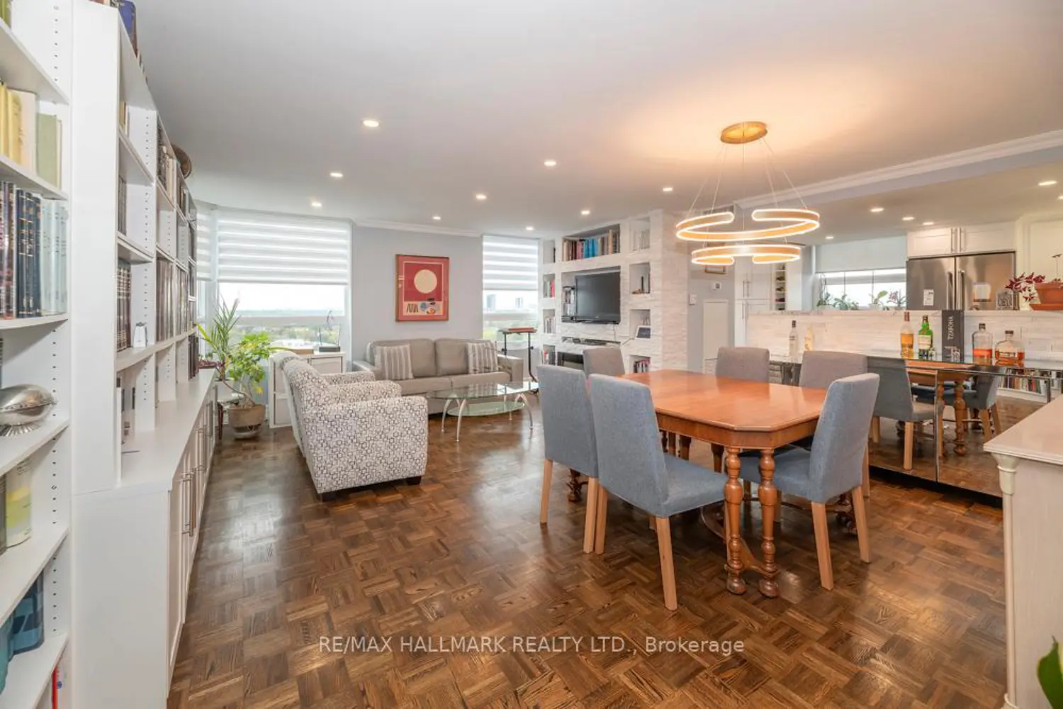 Additional image 9 of 7601 Bathurst Street 1004