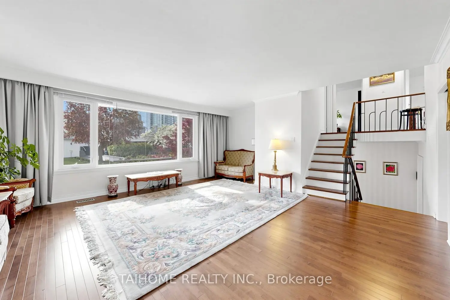 72 Bowerbank Drive photo 4