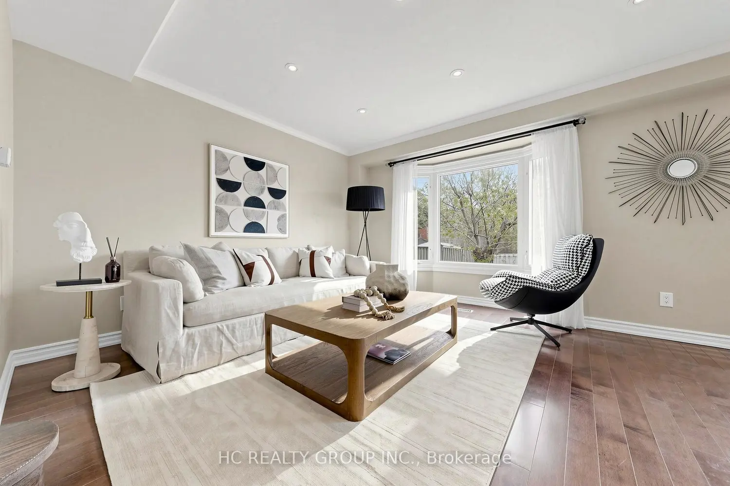 39 River Grove Drive photo 2