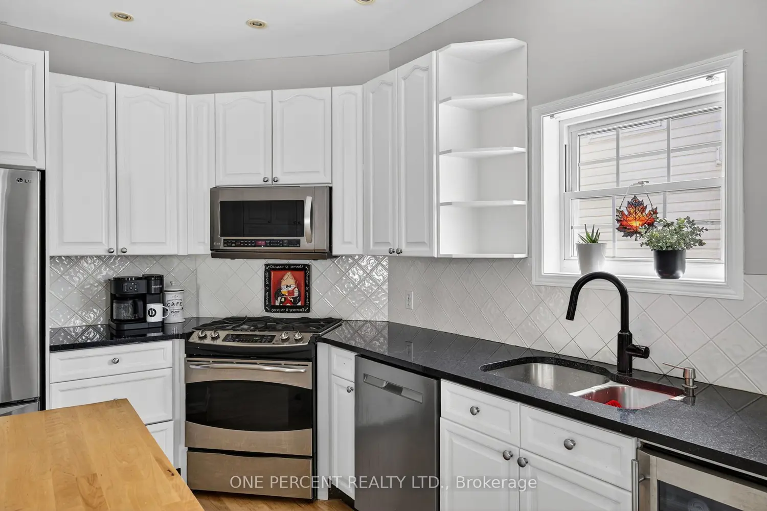 1800 Nicolet Way photo 5
