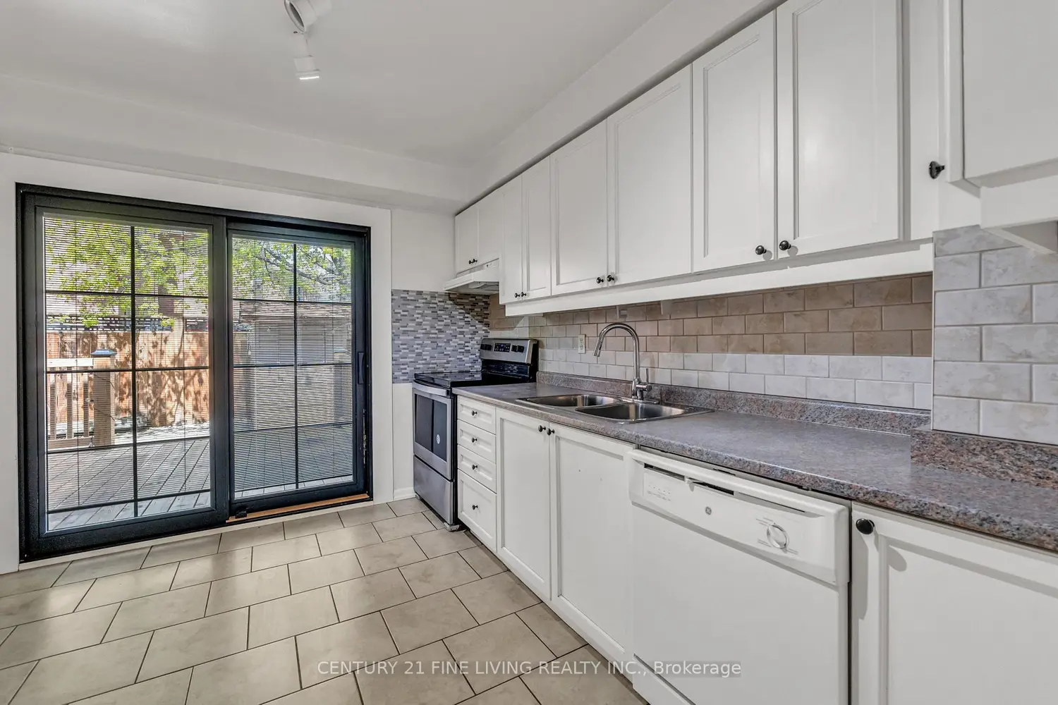 Additional image 3 of 39 Rushmore Crescent