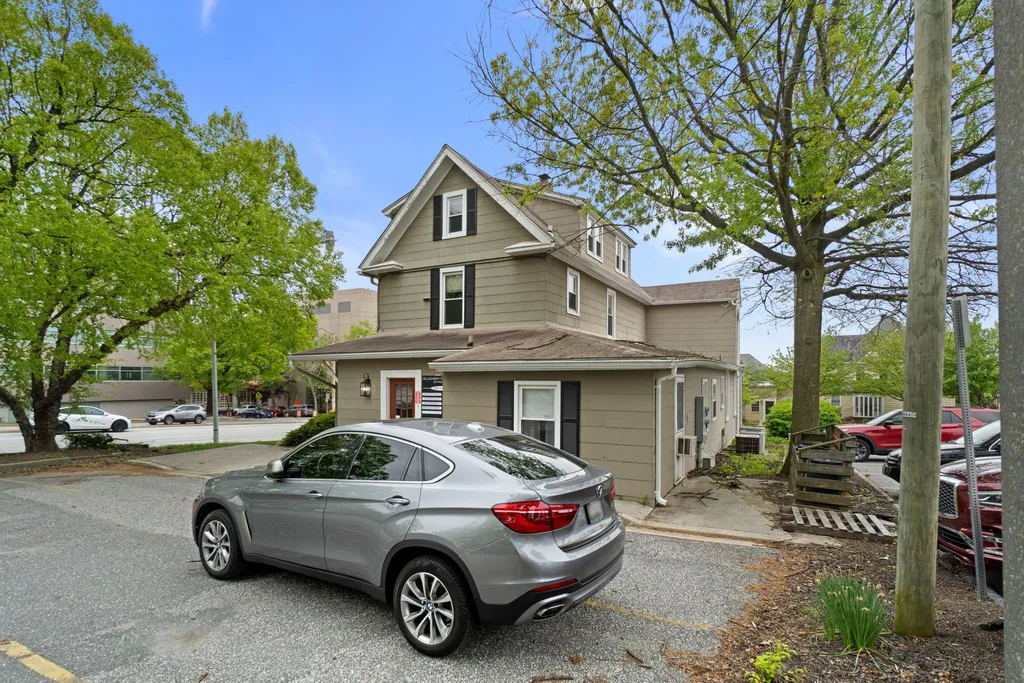 300 Allegheny Ave, Towson, MD 21204