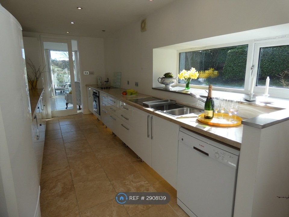 Additional image 4 of 3 bed detached house to rentCastlegate, Lanark ML11