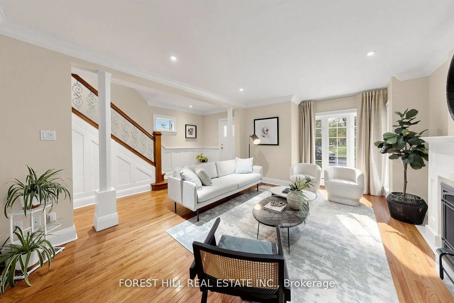 153 Glengrove Avenue photo 5