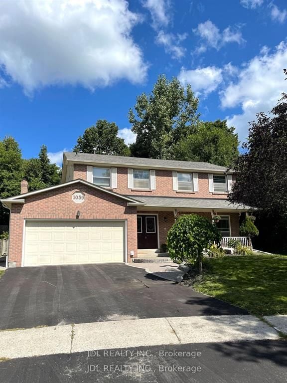 1059 Easthill Court, Newmarket, ON, L3Y 5V4