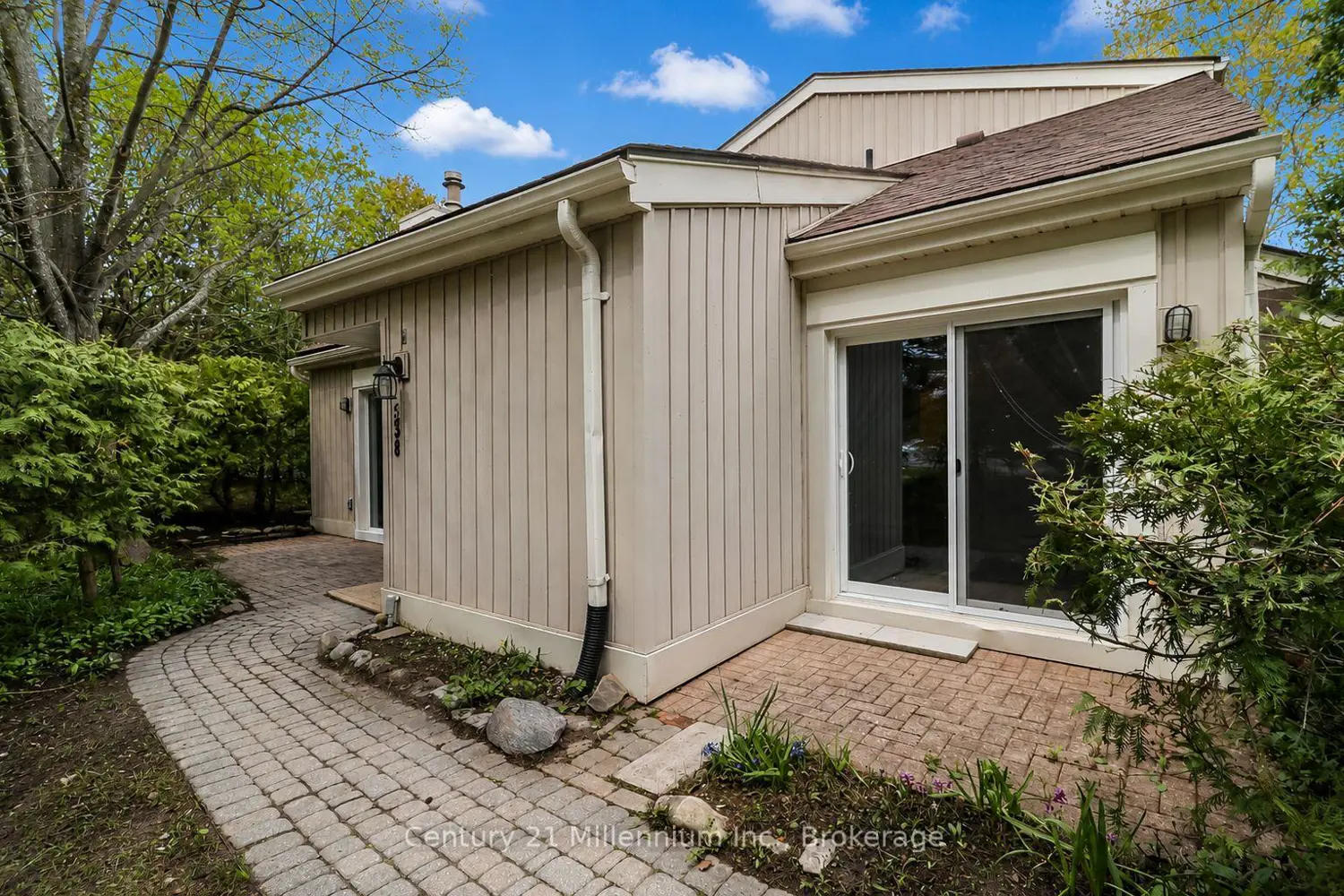 22 Dawson Drive 538 photo 5