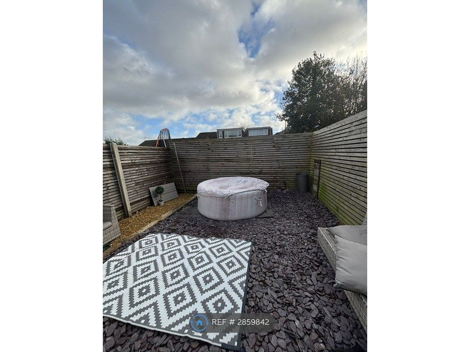 Additional image 2 of 2 bed semi-detached house to rentThe Hollow, Bath BA2