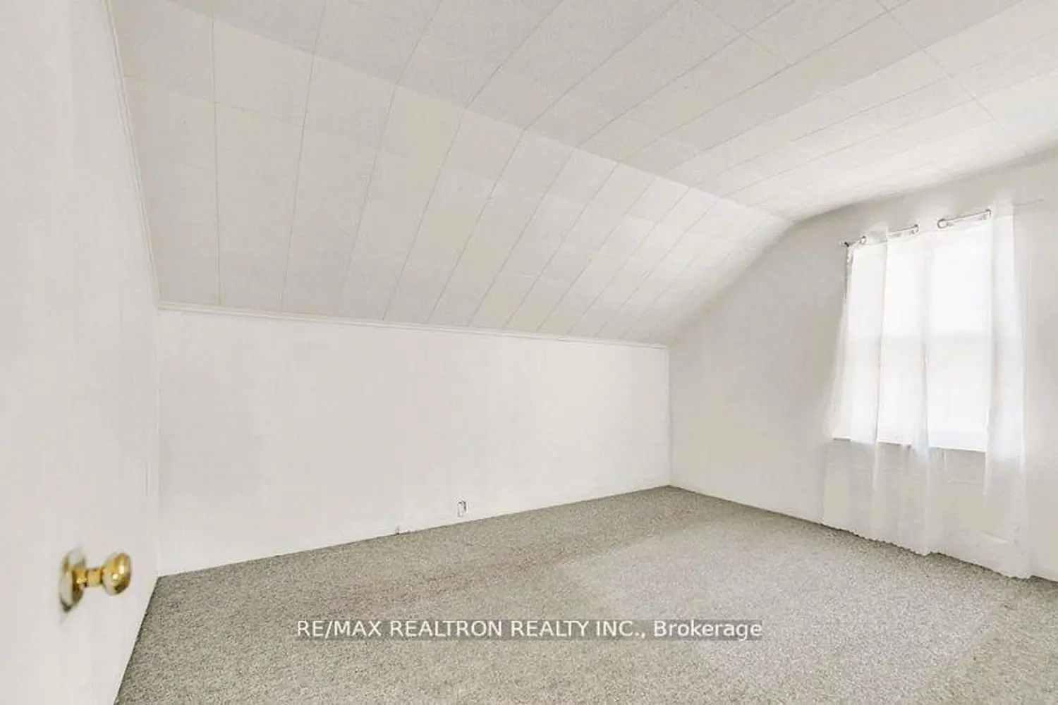 Additional image 5 of 16958 Bayview Avenue