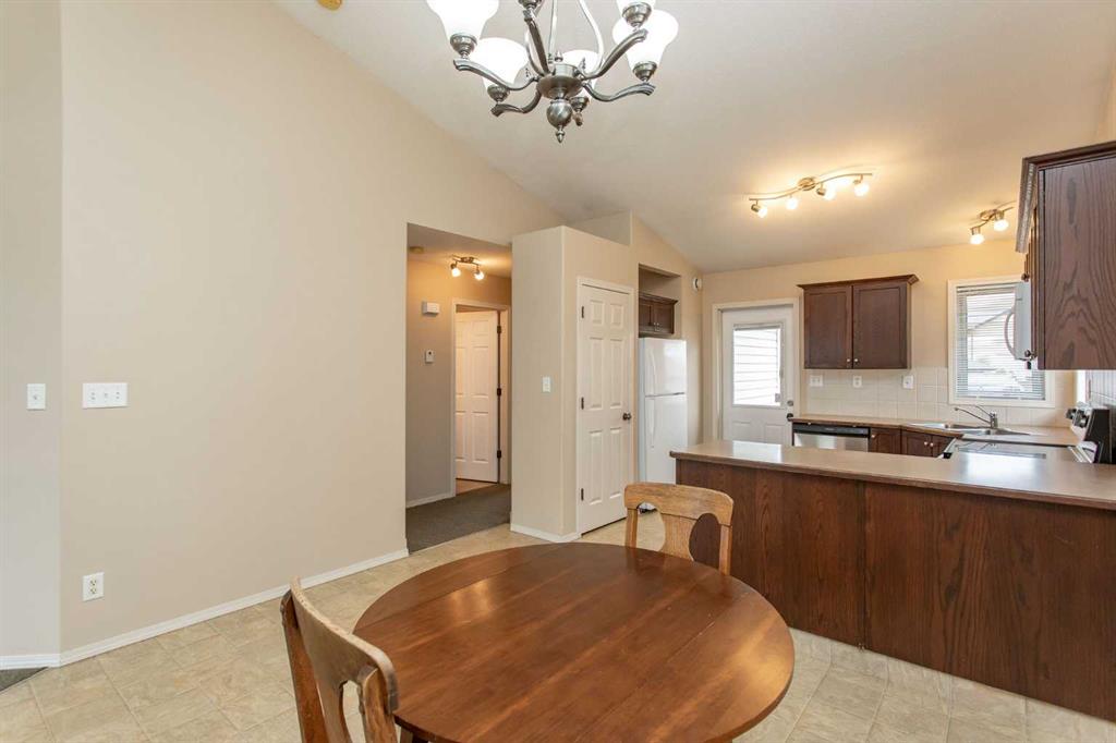 Additional image 6 of 109 Inglewood Drive, Red Deer, AB, T4R 0B2