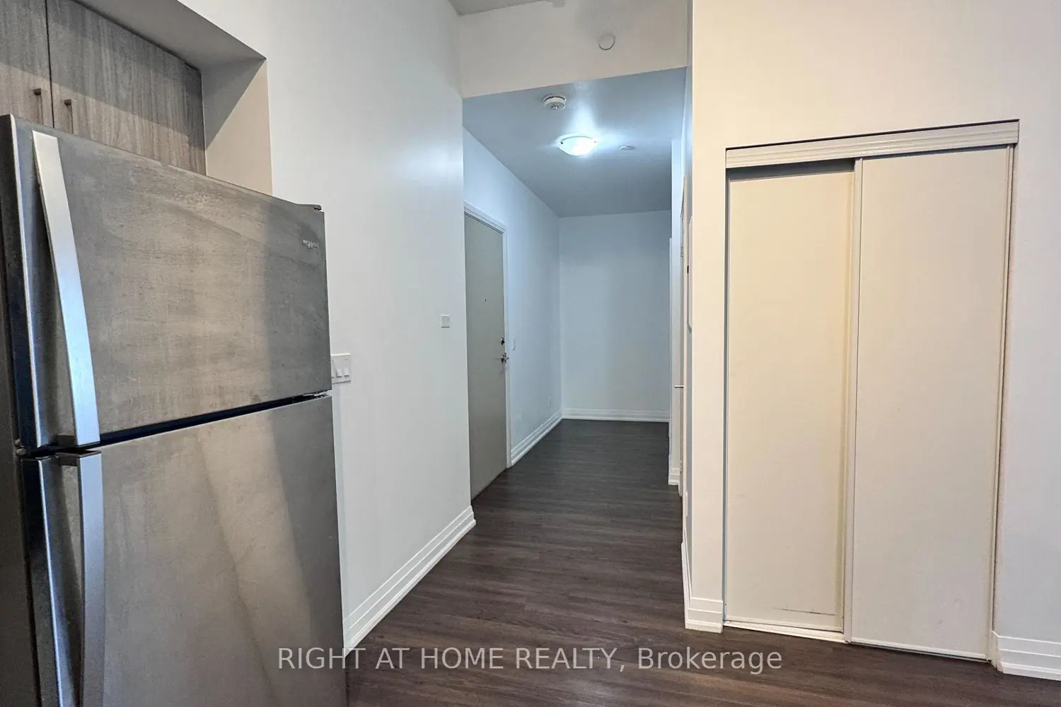 Additional image 7 of 20 Meadowglen Place 824