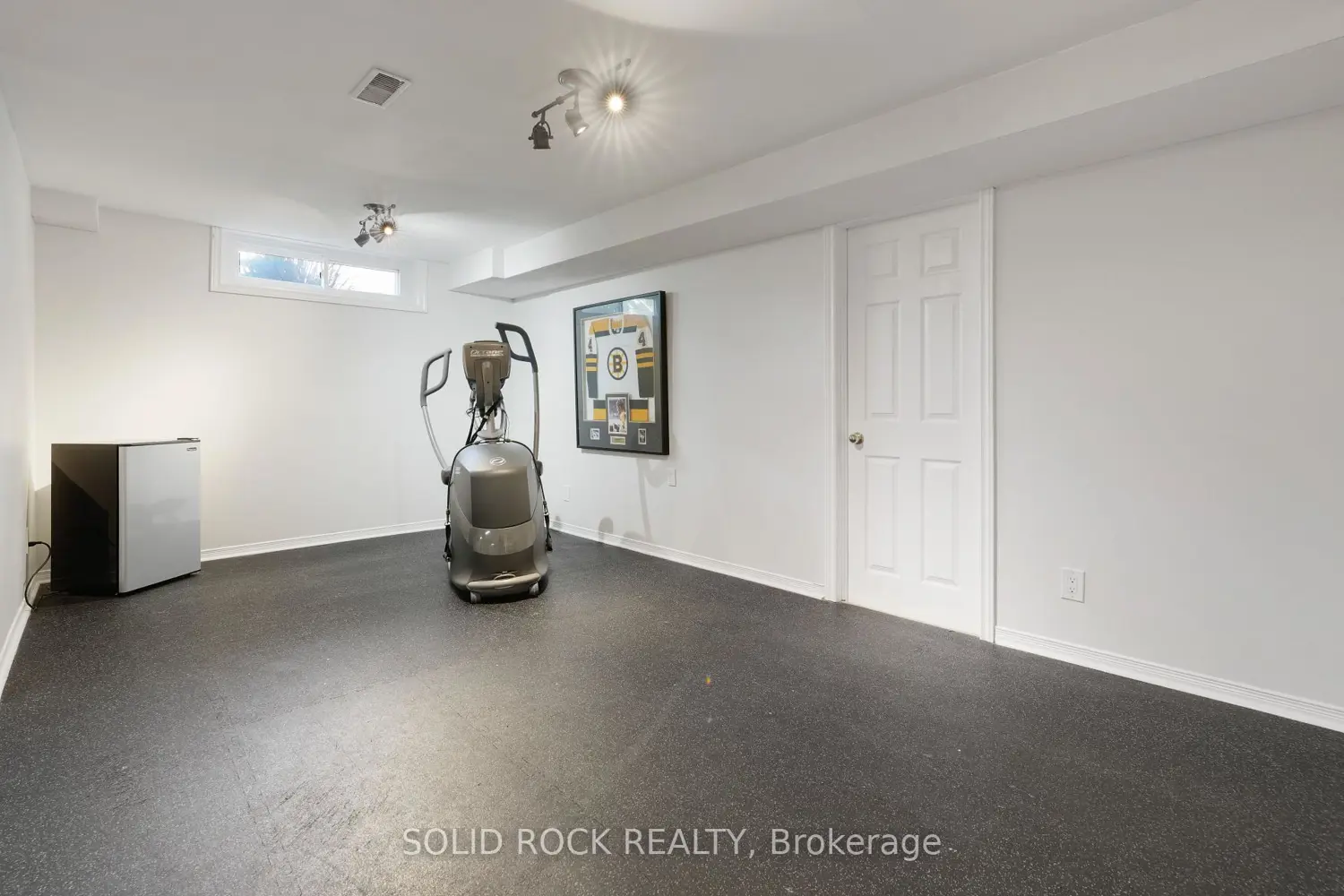 Additional image 11 of 41 Framingham Crescent