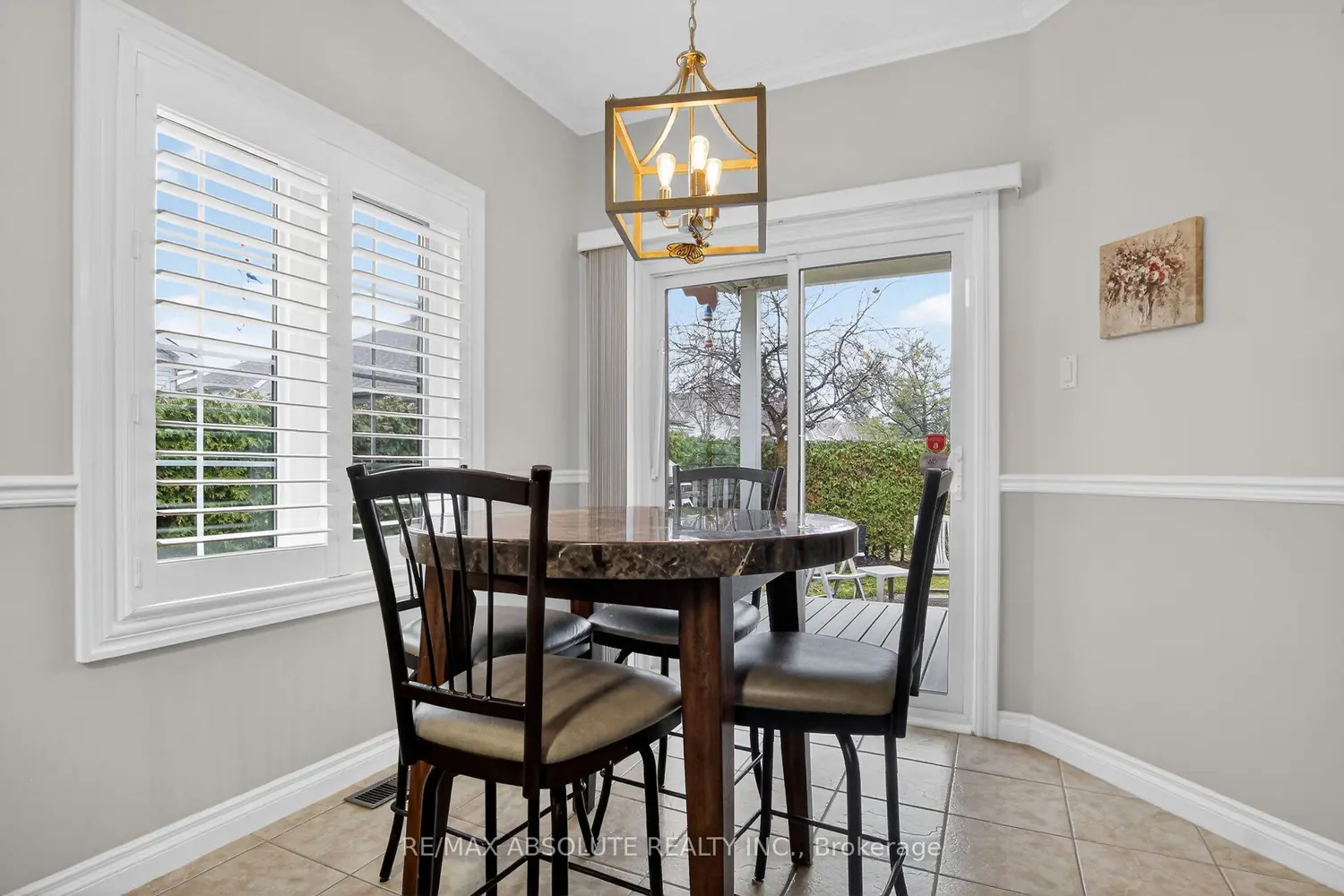 Additional image 8 of 19 Goldora Private