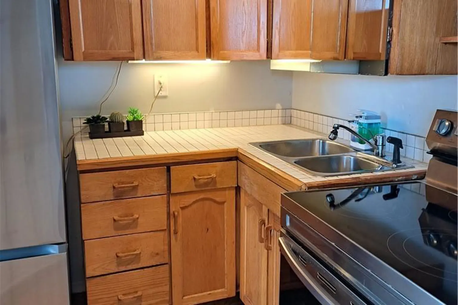 Additional image 12 of 212 Kerr Street 909
