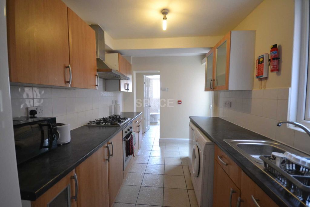 Additional image 8 of Room to rentGrange Avenue, University, Reading RG6