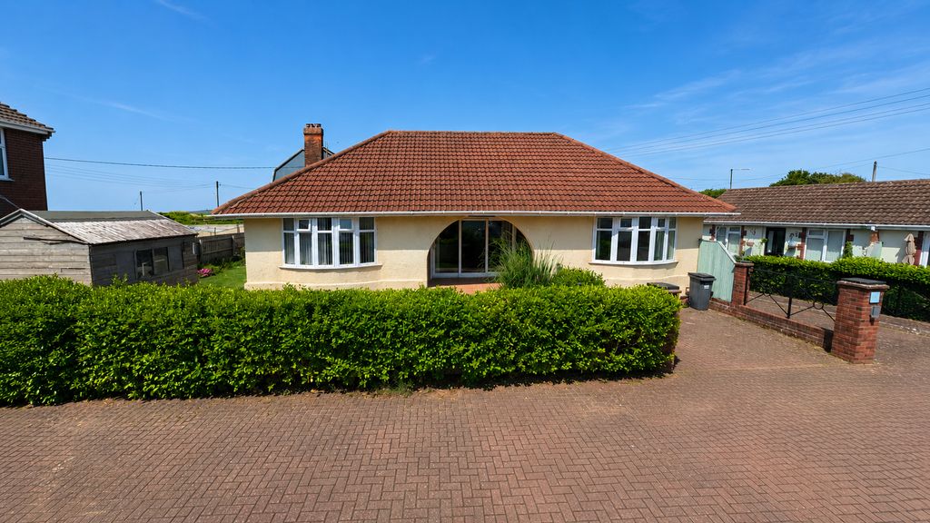 3 bed detached bungalow to rentSndbay, Weston-Super-Mare BS22