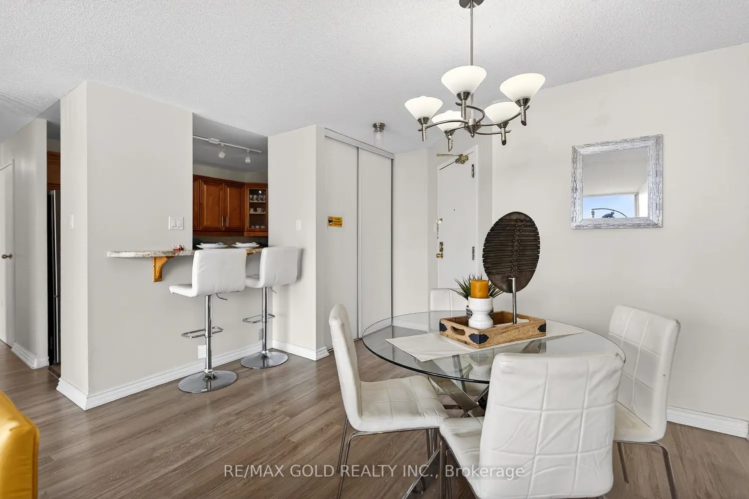 Additional image 9 of 35 Trailwood Drive 1911