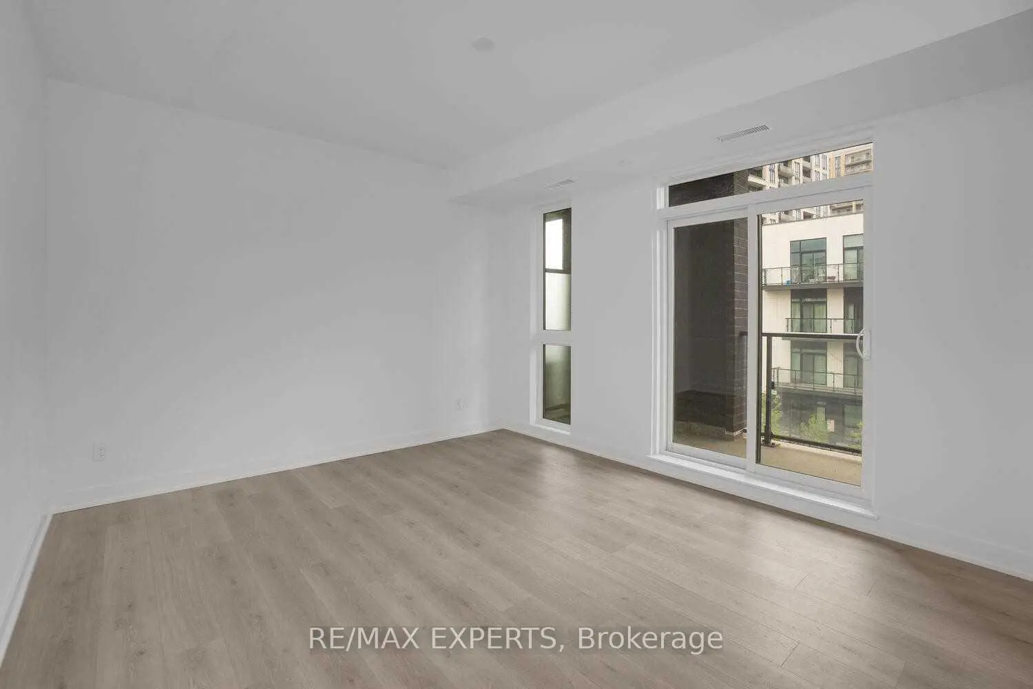 Additional image 11 of 1709 Bur Oak Avenue 309