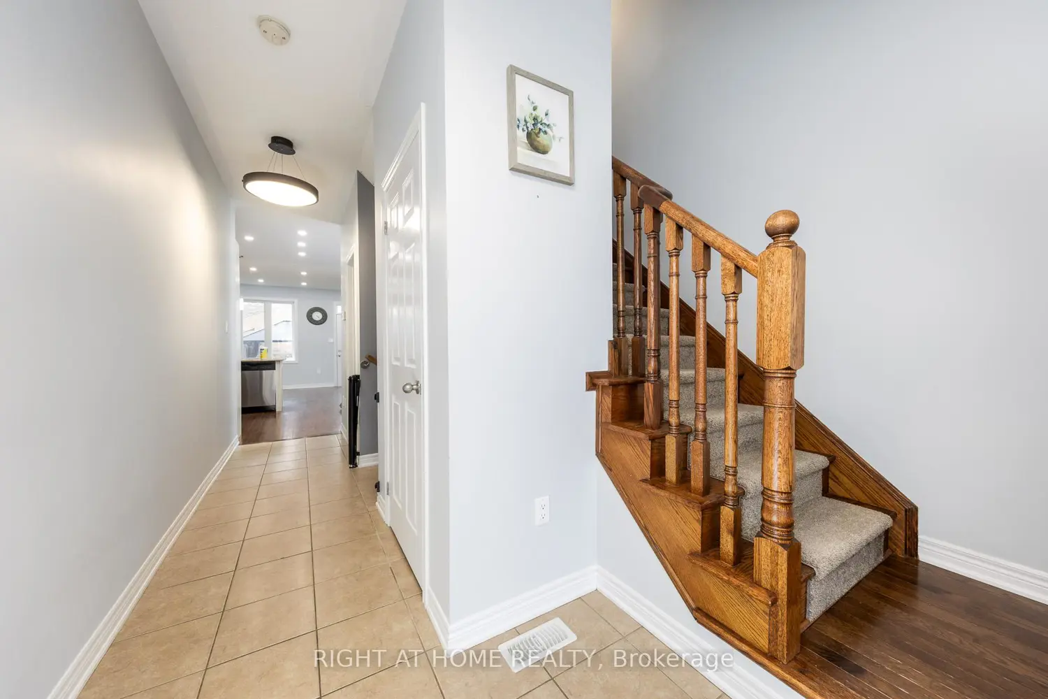 15 Munch Place photo 5