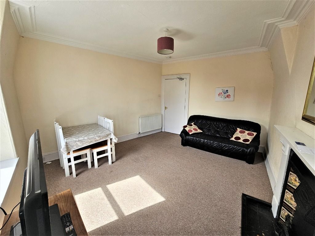 Additional image 2 of 4 bed flat to rentHutcheon Street, City Centre, Aberdeen AB25