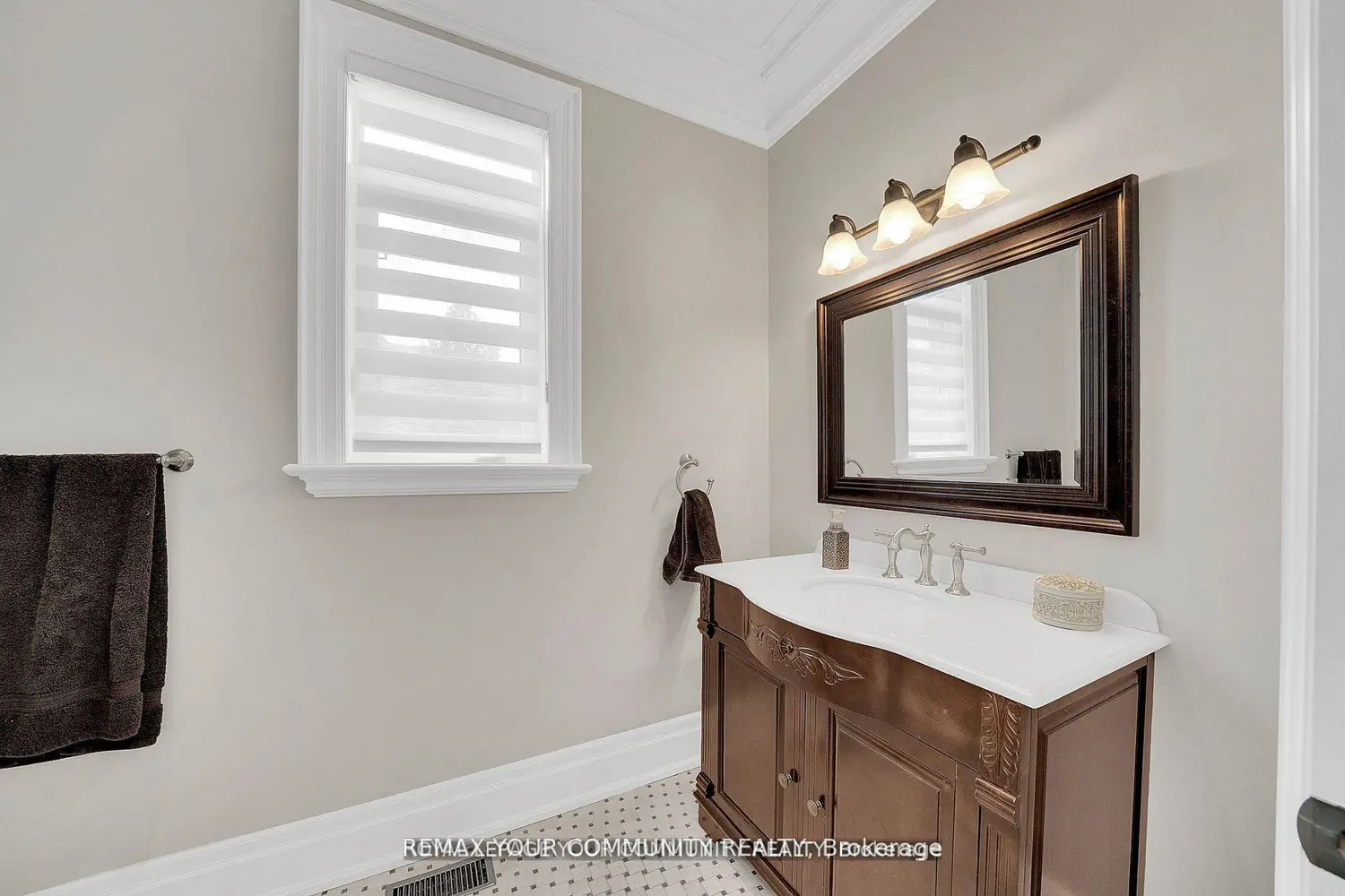 Additional image 3 of 76 Elm Grove Avenue