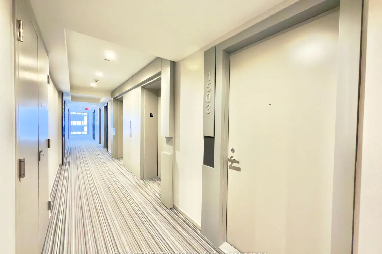 159 Dundas Street 1503 photo 3