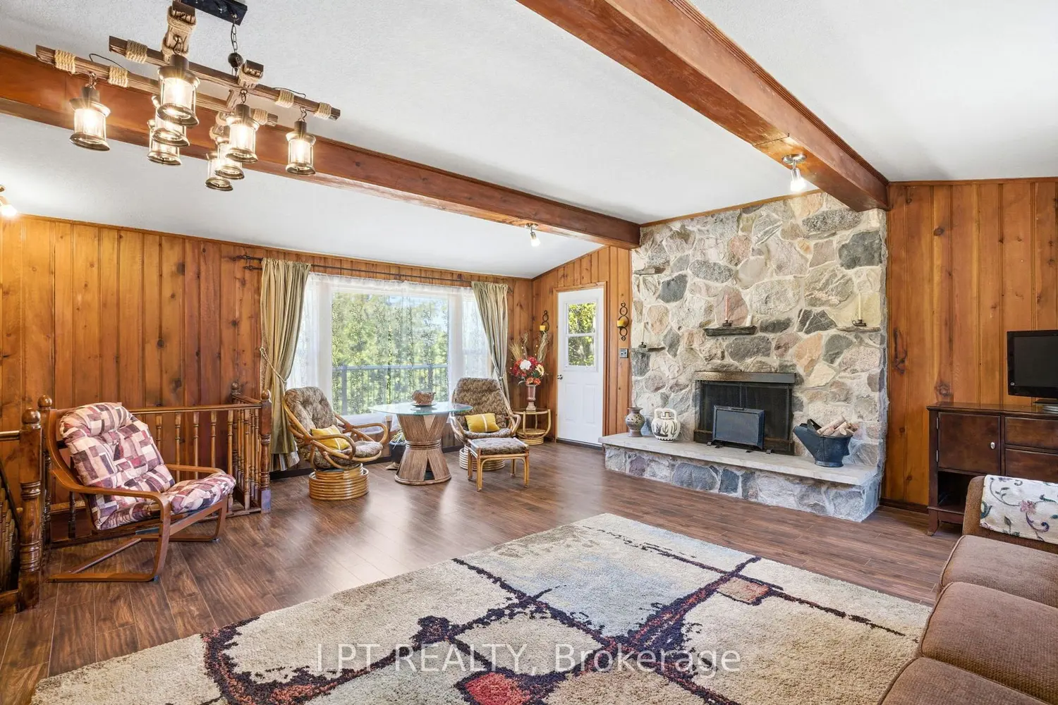 Additional image 8 of 9996 Huron Street