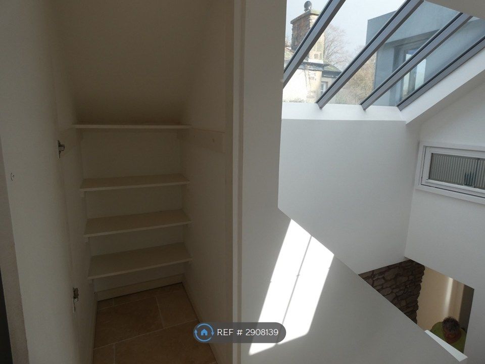 Additional image 9 of 3 bed detached house to rentCastlegate, Lanark ML11