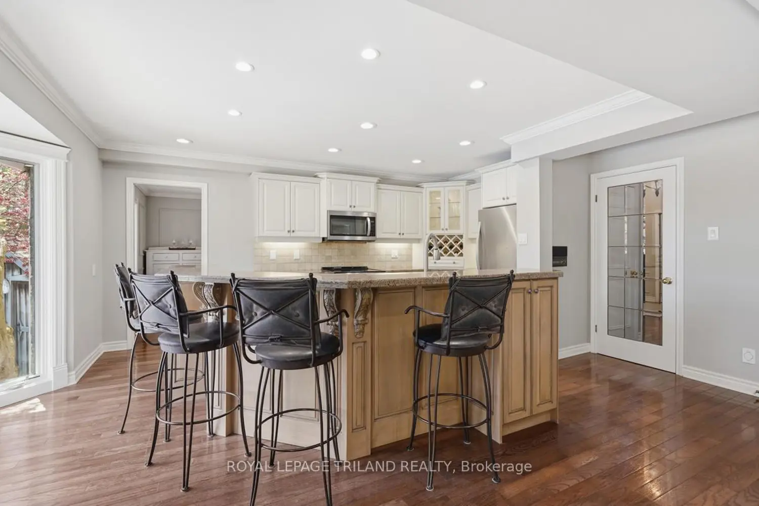 Additional image 3 of 48 Tamarack Crescent