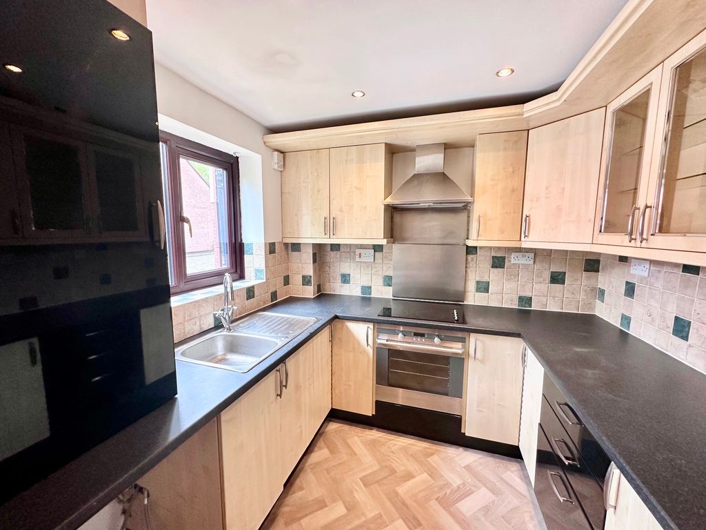 Additional image 3 of 2 bed semi-detached house to rentForge Close, Caerleon, Newport NP18