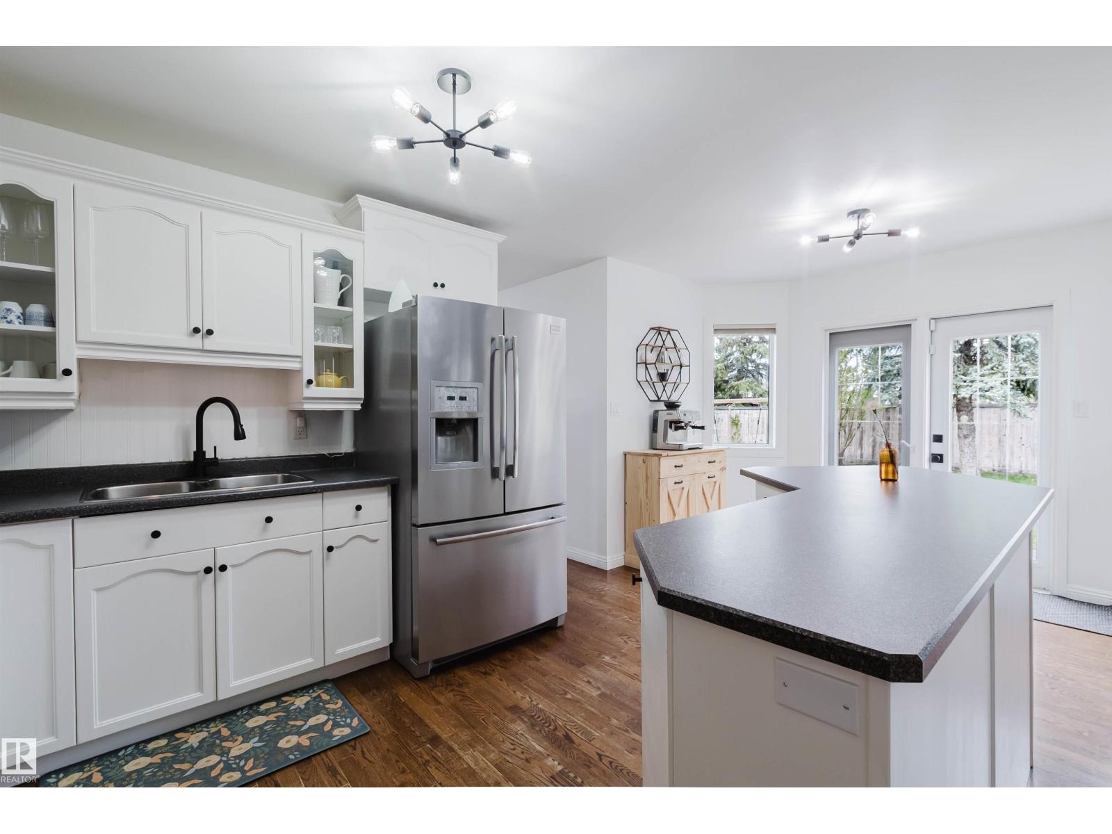 Additional image 3 of 18 Hunter Court, Sherwood Park, AB, T8A5C5