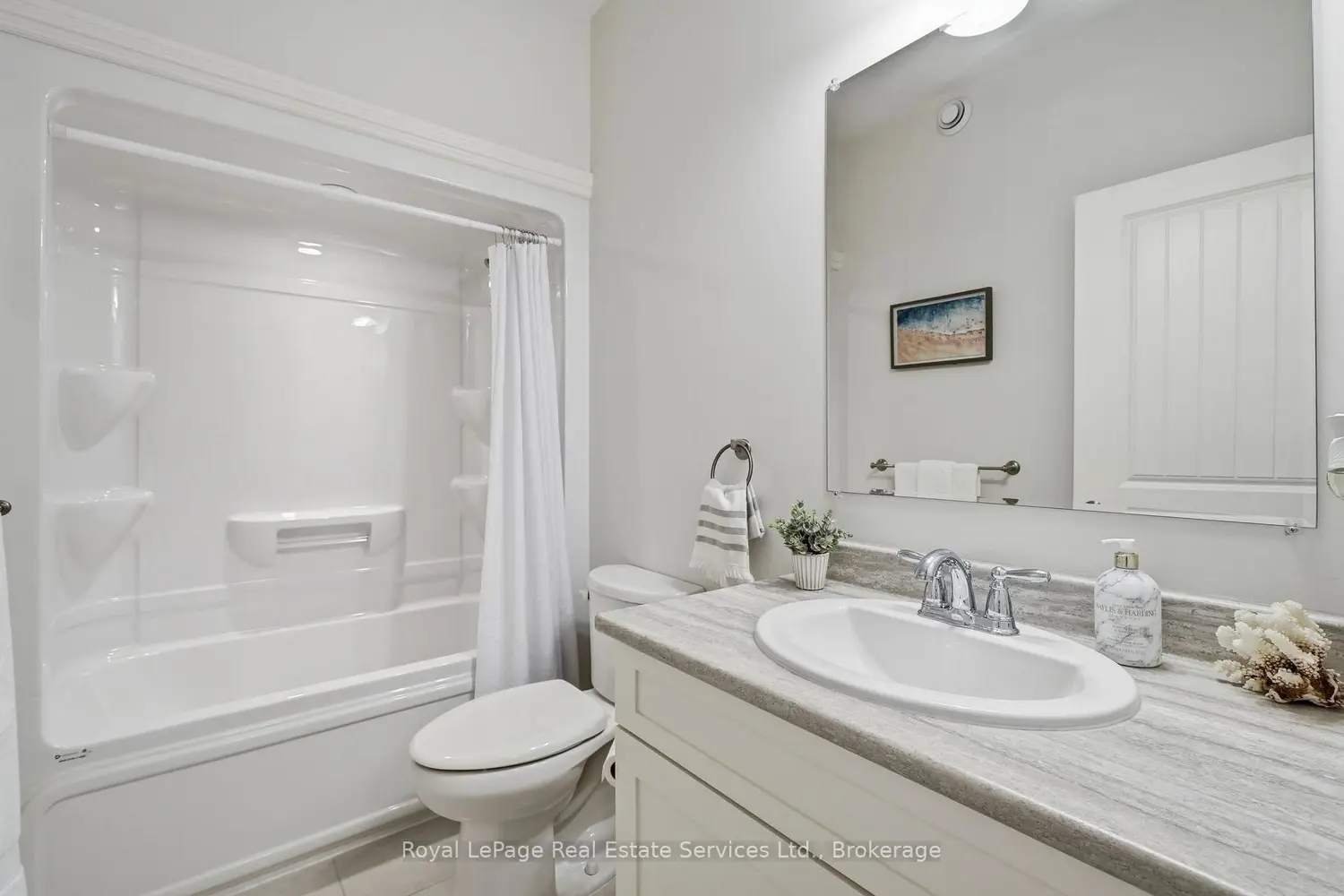 Additional image 3 of 35 Maplehurst Crescent