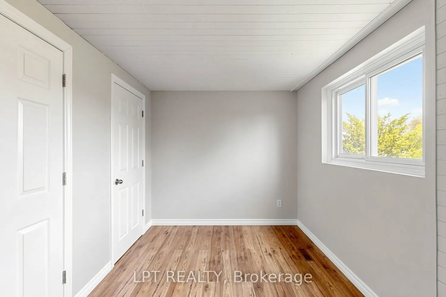 Additional image 11 of 1055 Central Pk Boulevard 32