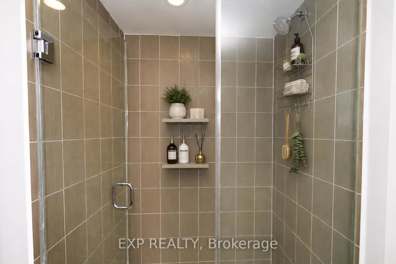 30 Meadowglen Place 707 photo 5