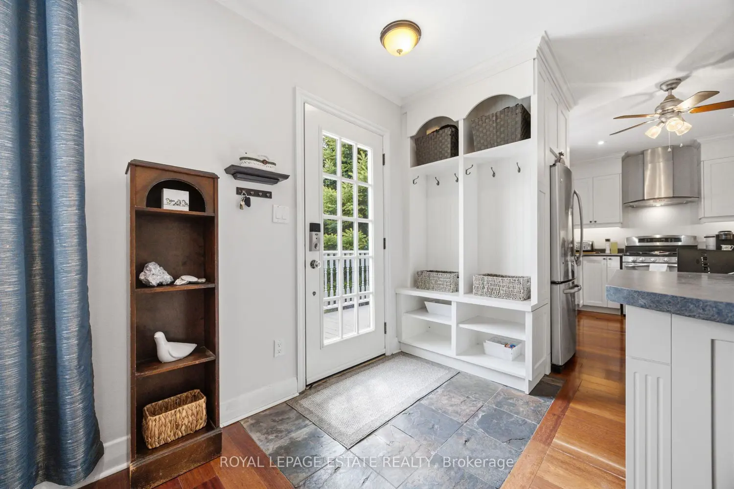 66 Harewood Avenue photo 2