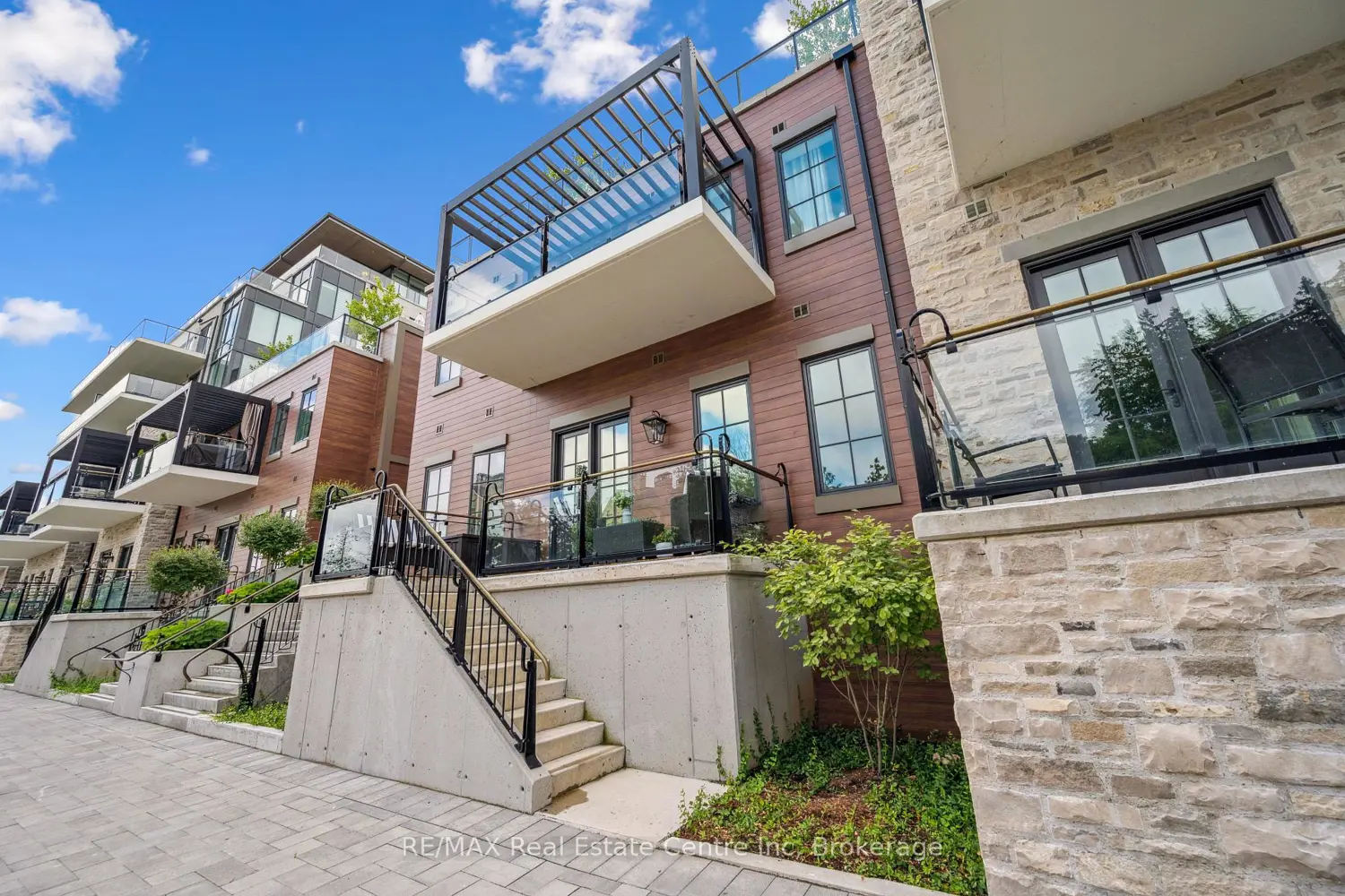 Additional image 15 of 6523 Wellington Road 7 29