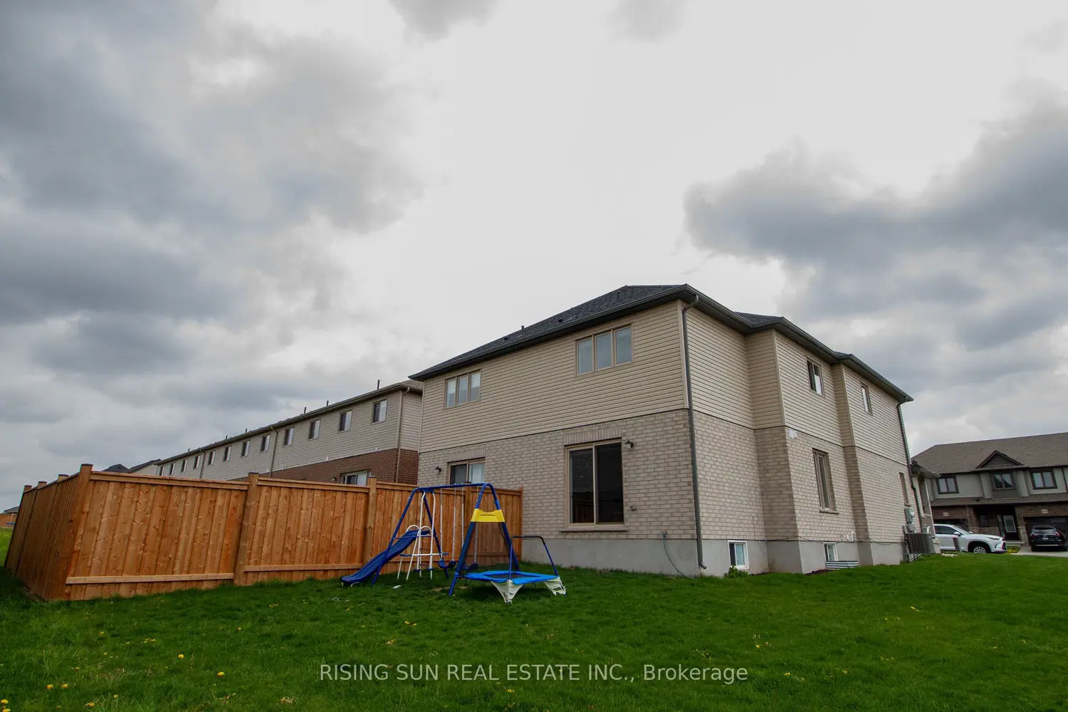 Additional image 19 of 1624 Dunkirk Avenue