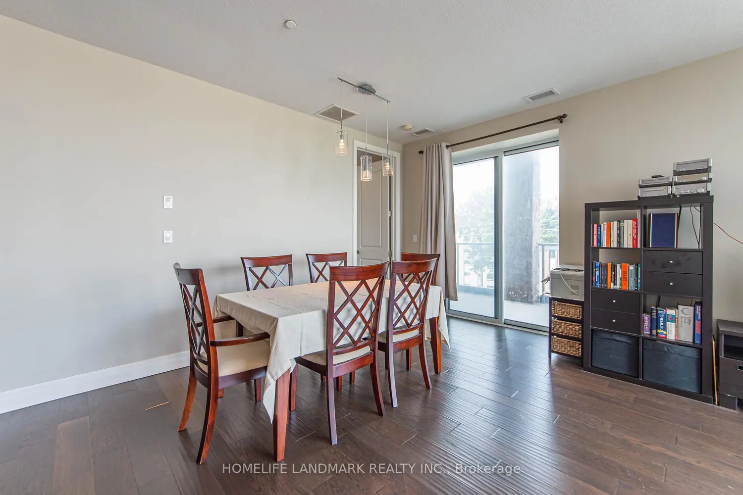 Additional image 3 of 223 Erb Street 302